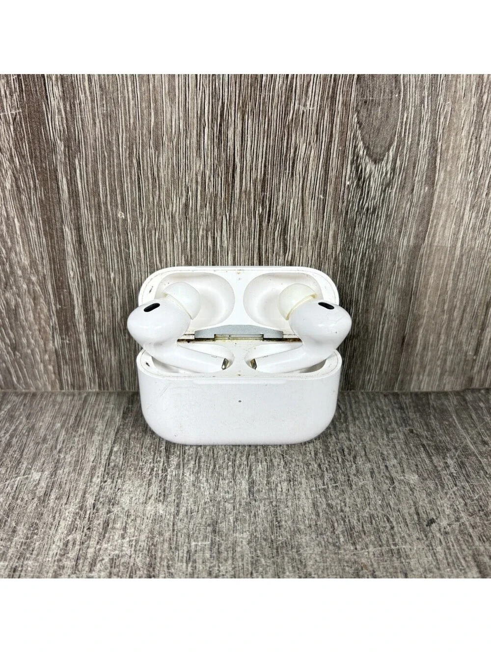 AirPods Pro (1st Gen.) White - Good Condition w/ Charging Case